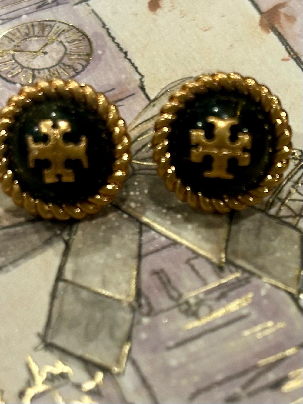 🔥🔥🔥Stunning Tory Burch black and gold Earrings. Mint condition! Comes w dust bag